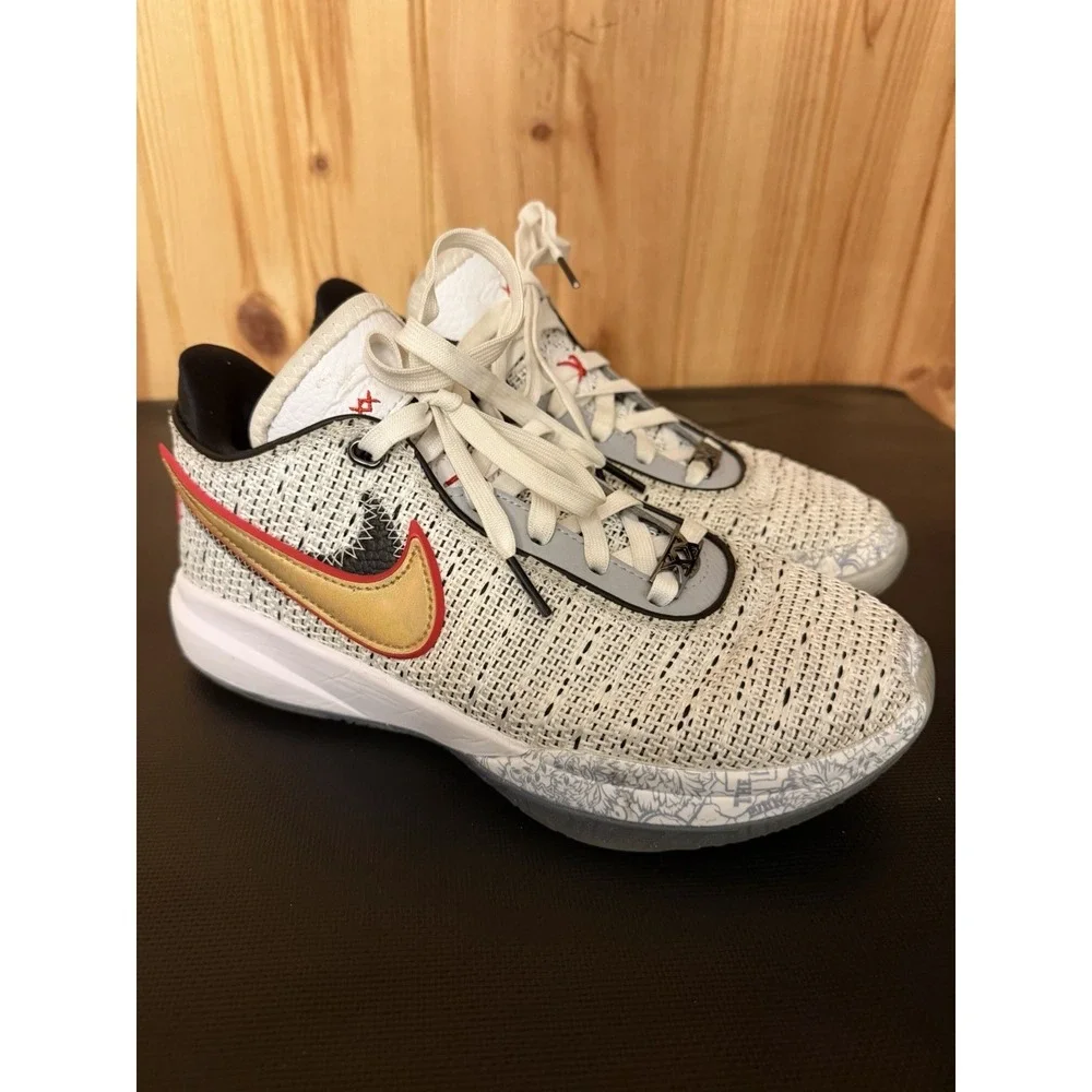 Nike LeBron 20 The Debut 2022 Size 5.5 Youth Basketball Gold Swoosh